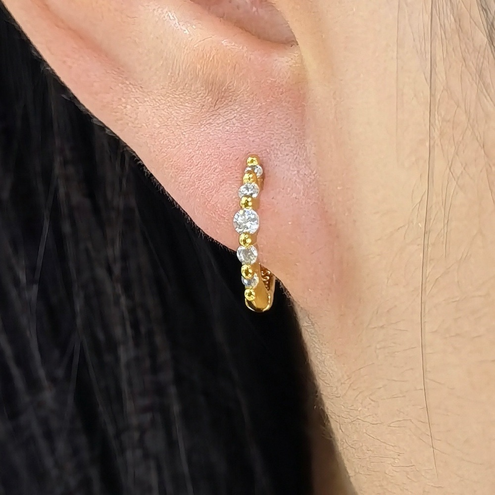 ✨ 925 Sterling Silver Zircon Mini Huggie Hoops ✨